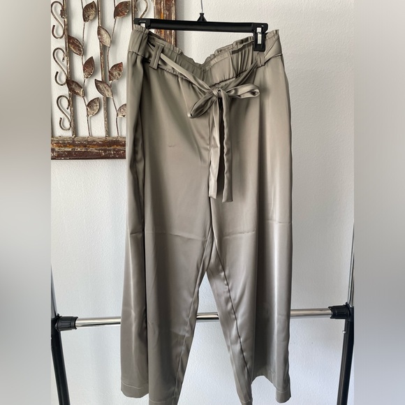 Pants - Picture 1 of 3